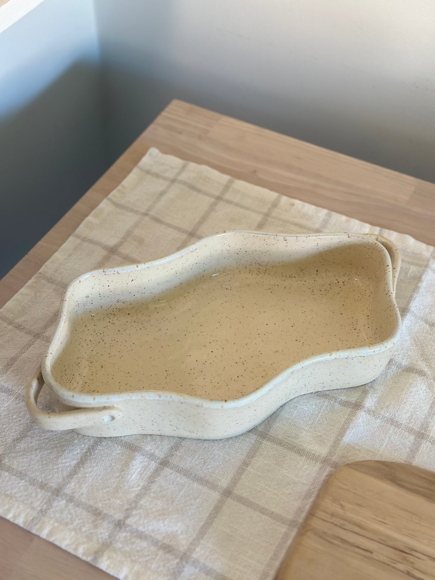 Speckled Wavy Baking Dish