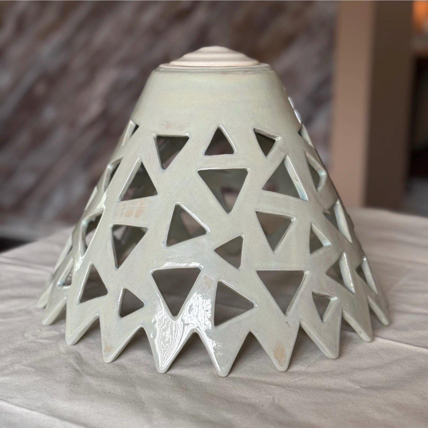 Triangle Cutouts Pendant Light