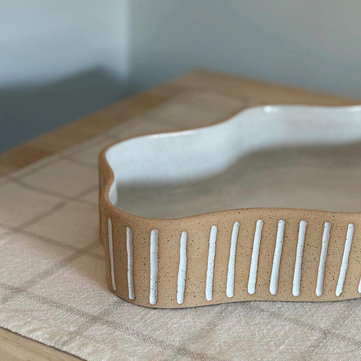 Shallow Ceramic Fruit Bowl — photo 3