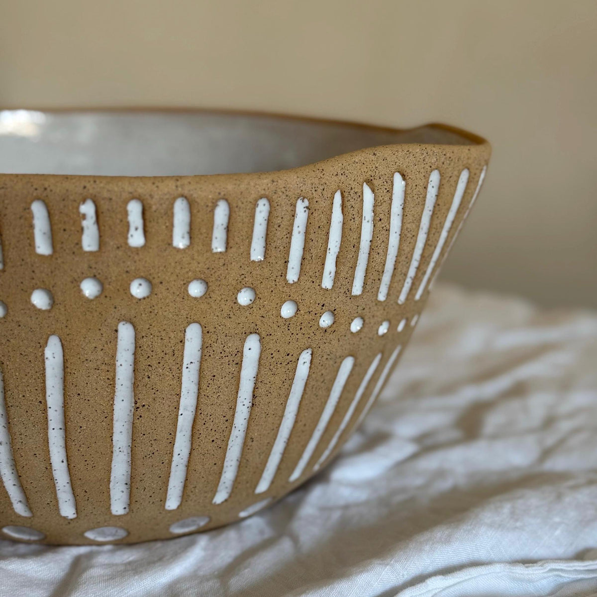 Ceramic Mixing Bowl with Spout — photo 2